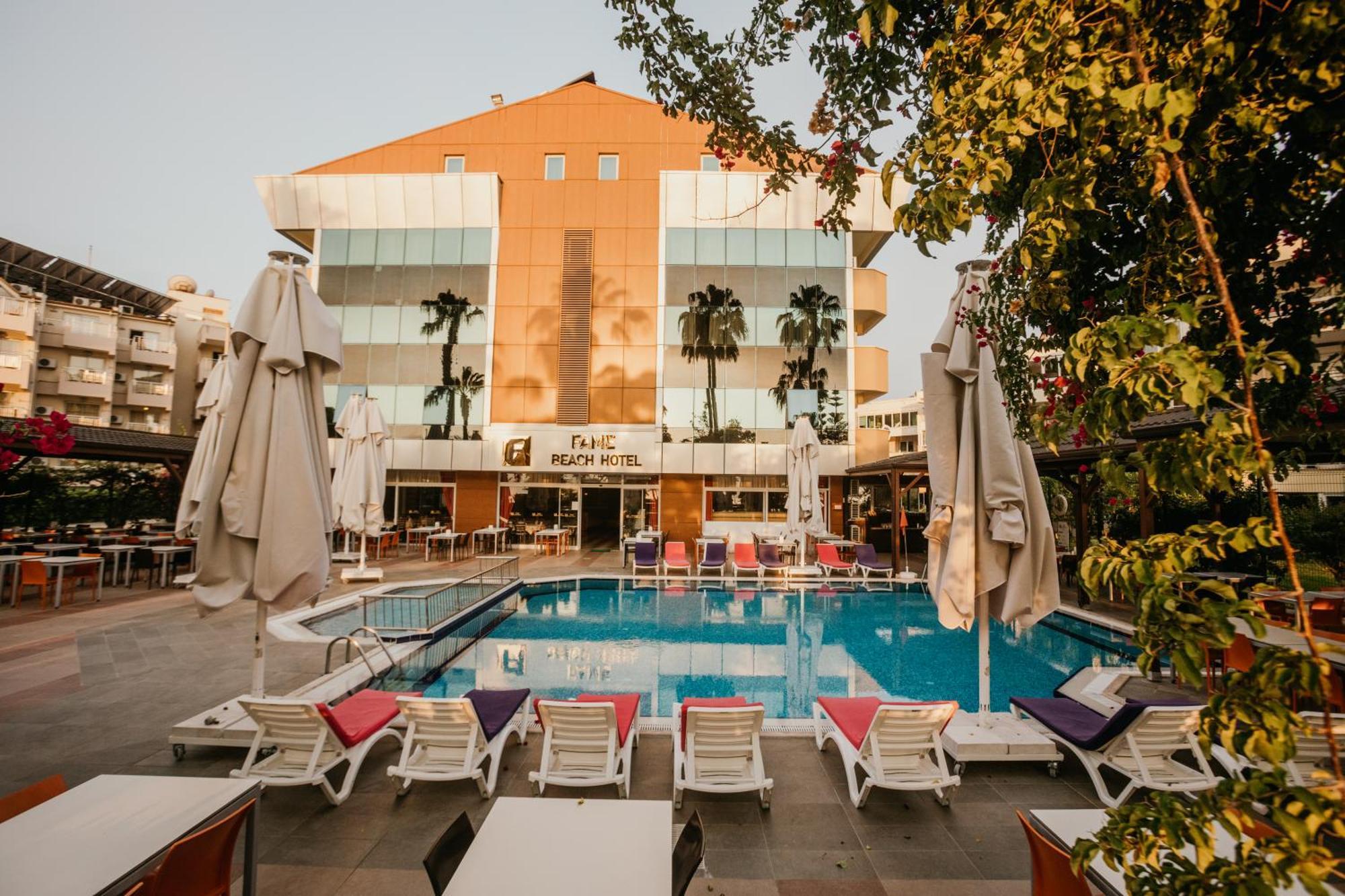 Fame Beach Hotel ケメル エクステリア 写真